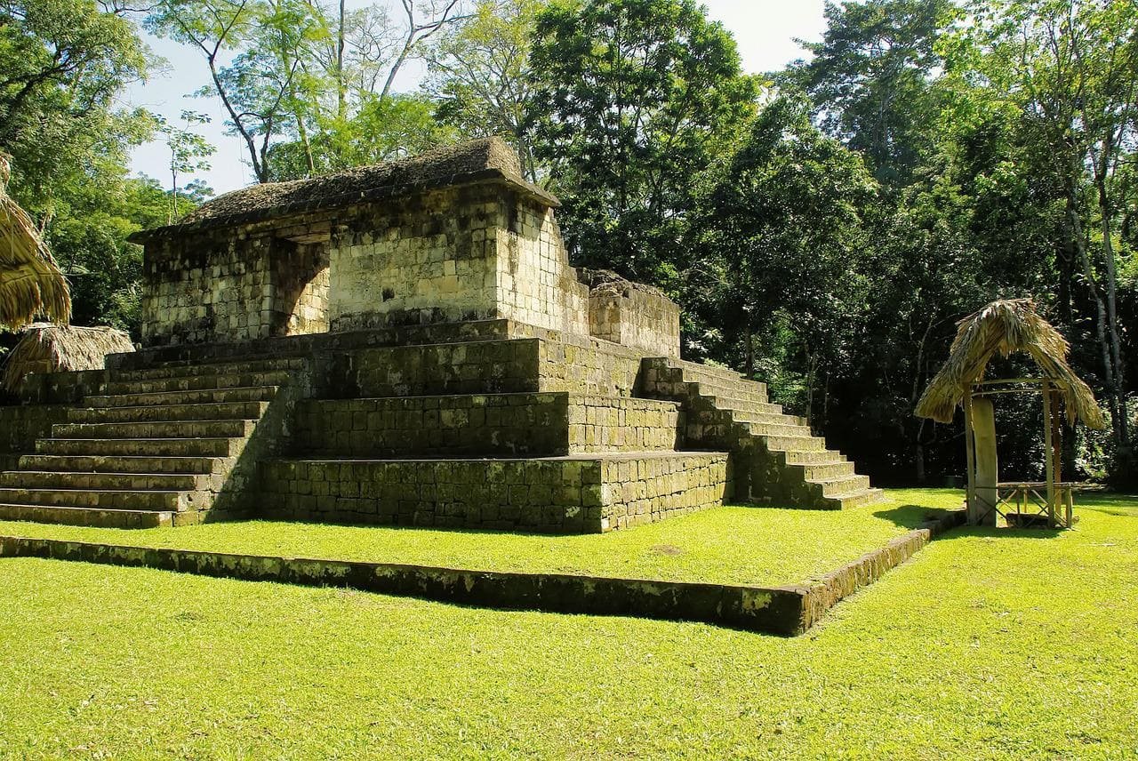 El Ceibal Maya